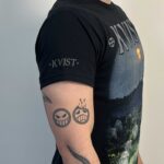 Kvist – For Kunsten Maa Vi Evig Vike (Gildan) Black T-Shirt